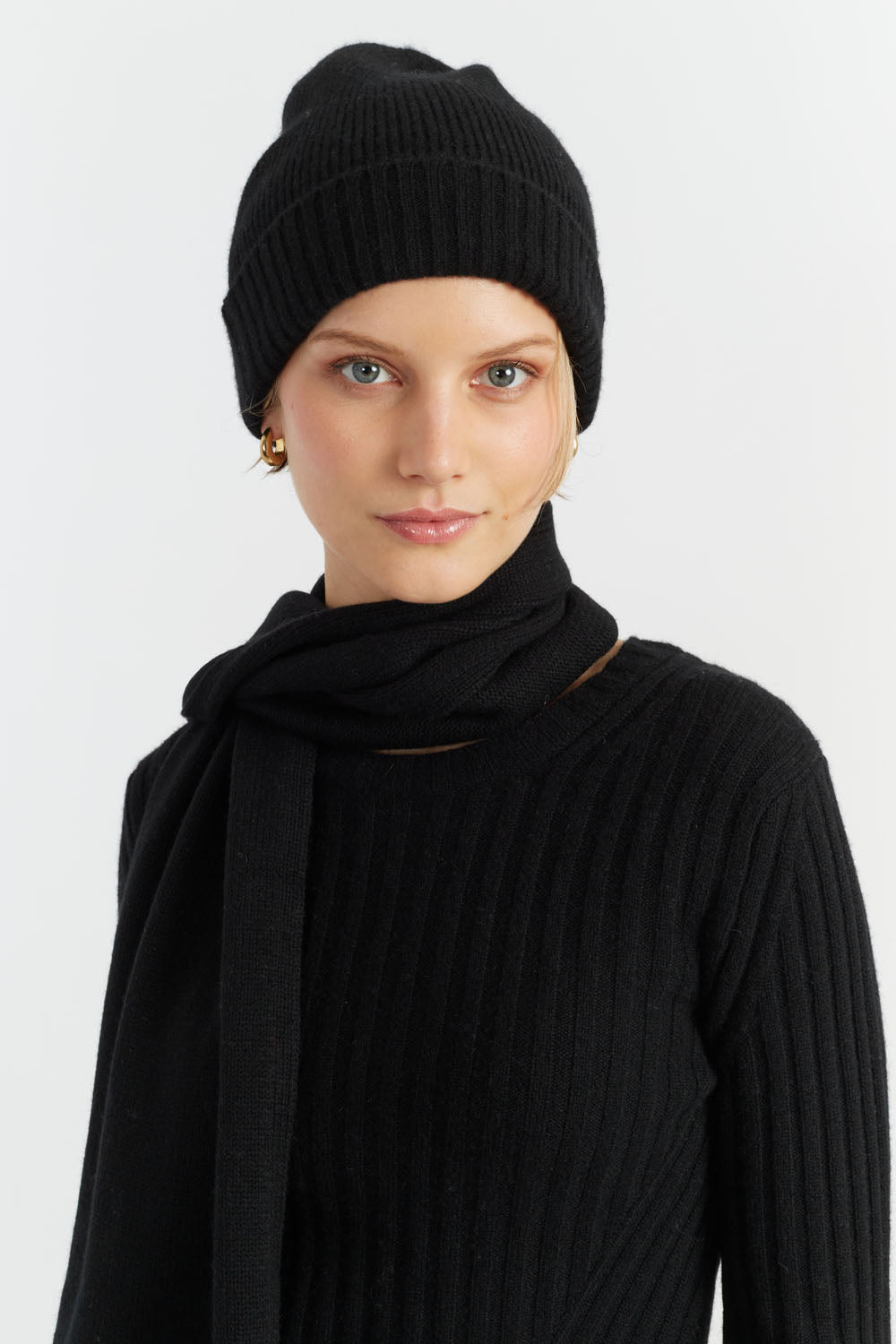 Black Cashmere Beanie