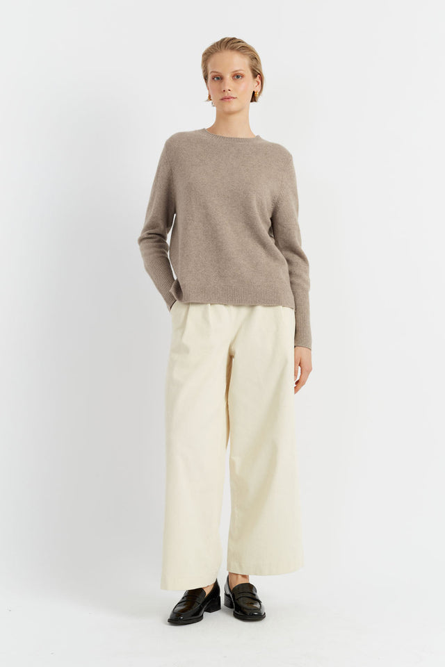 Soft-Truffle Pure Cashmere Boxy Sweater image 4