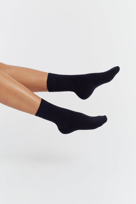 Women's Chinti and Parker Socks Navy Wool-Cashmere One Size