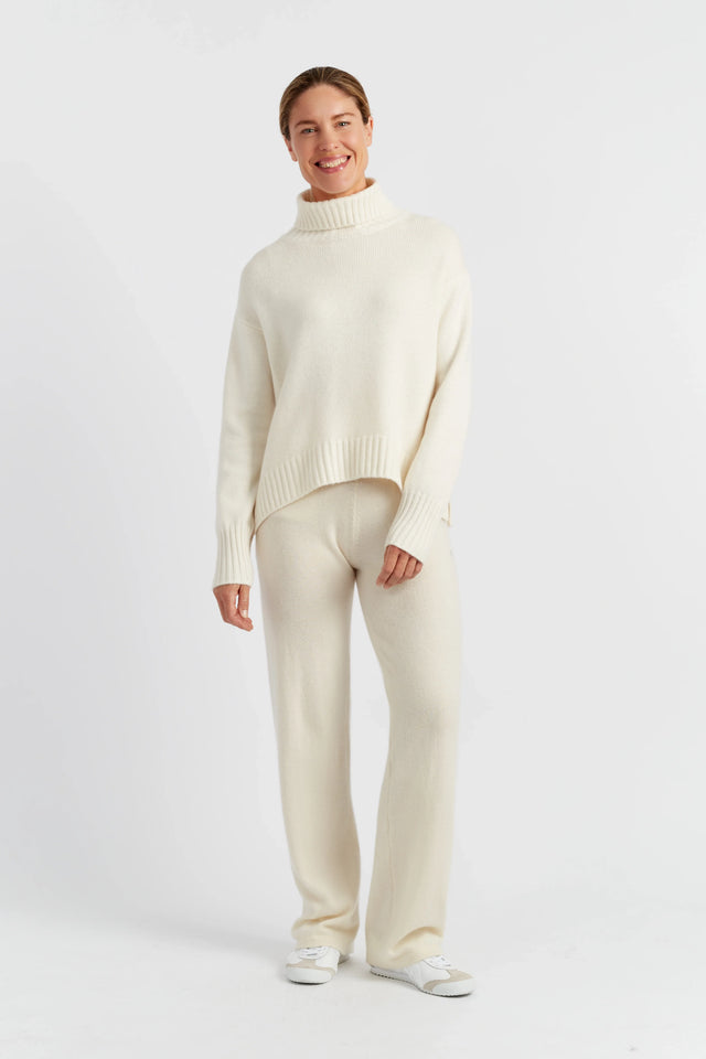Cream Pure Cashmere Chunky Crew Neck Sweater image 8