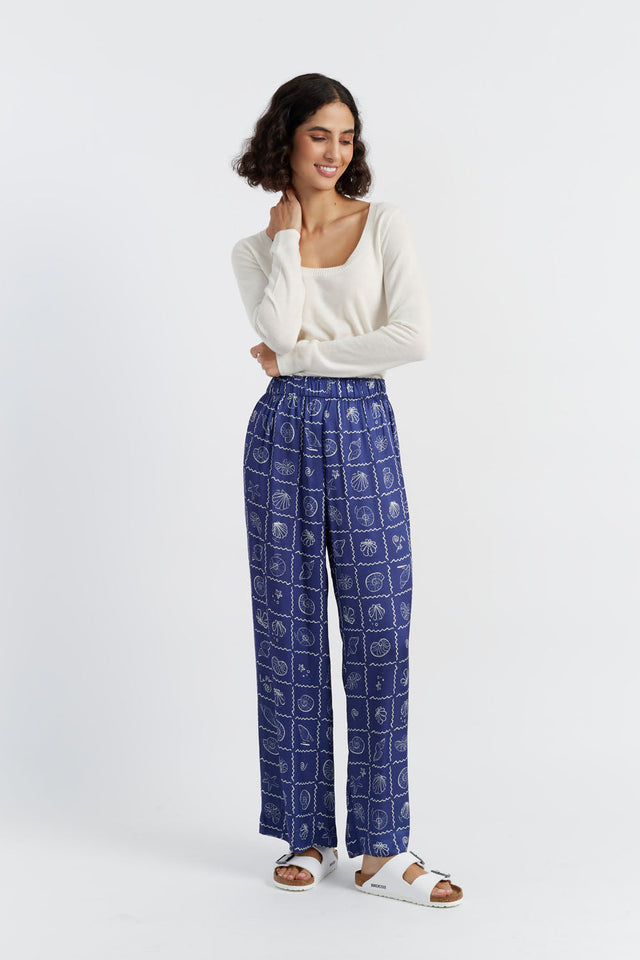 Women's Chinti and Parker Trousers Blue Shell Print Viscose-Rayon Size 6-16 image 5