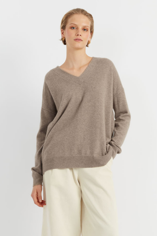 Women's V-Neck Sweater Chinti and Parker Soft-Truffle 100% Cashmere Size XS-3L image 1